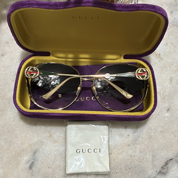 Gucci sunglasses GG0225S - Picture 3 of 17